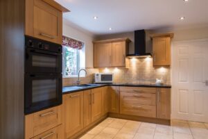 moderniser-relooker-une-cuisine-rustique-en-chene